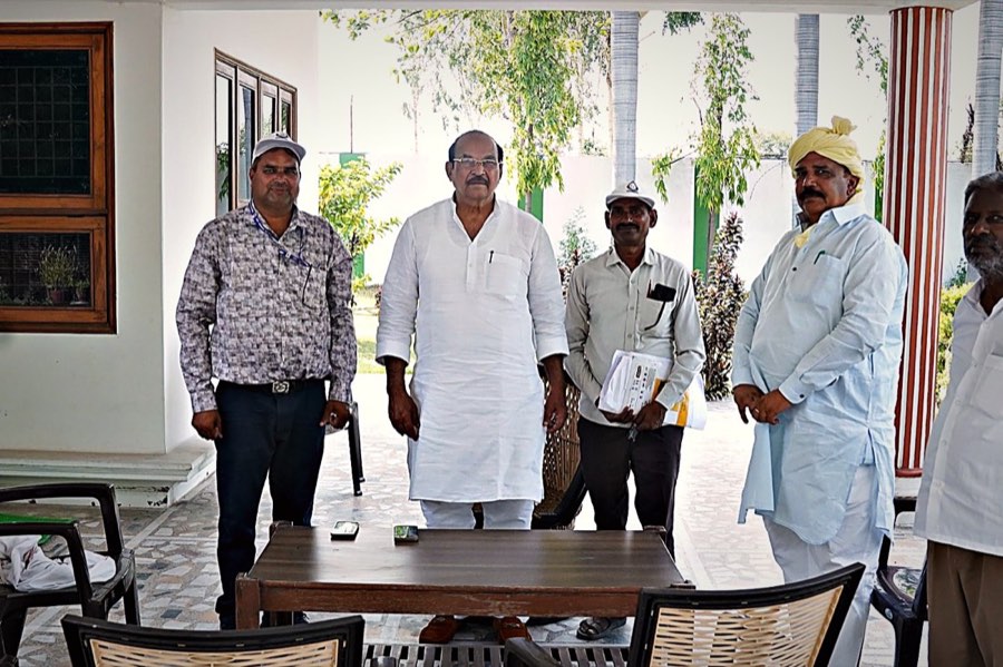 DP यादव जी चौपाल पर संवाद करते हुए